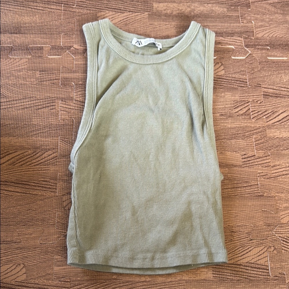 ZARA LIGHT GREEN TANK TOP SIZE SMALL
